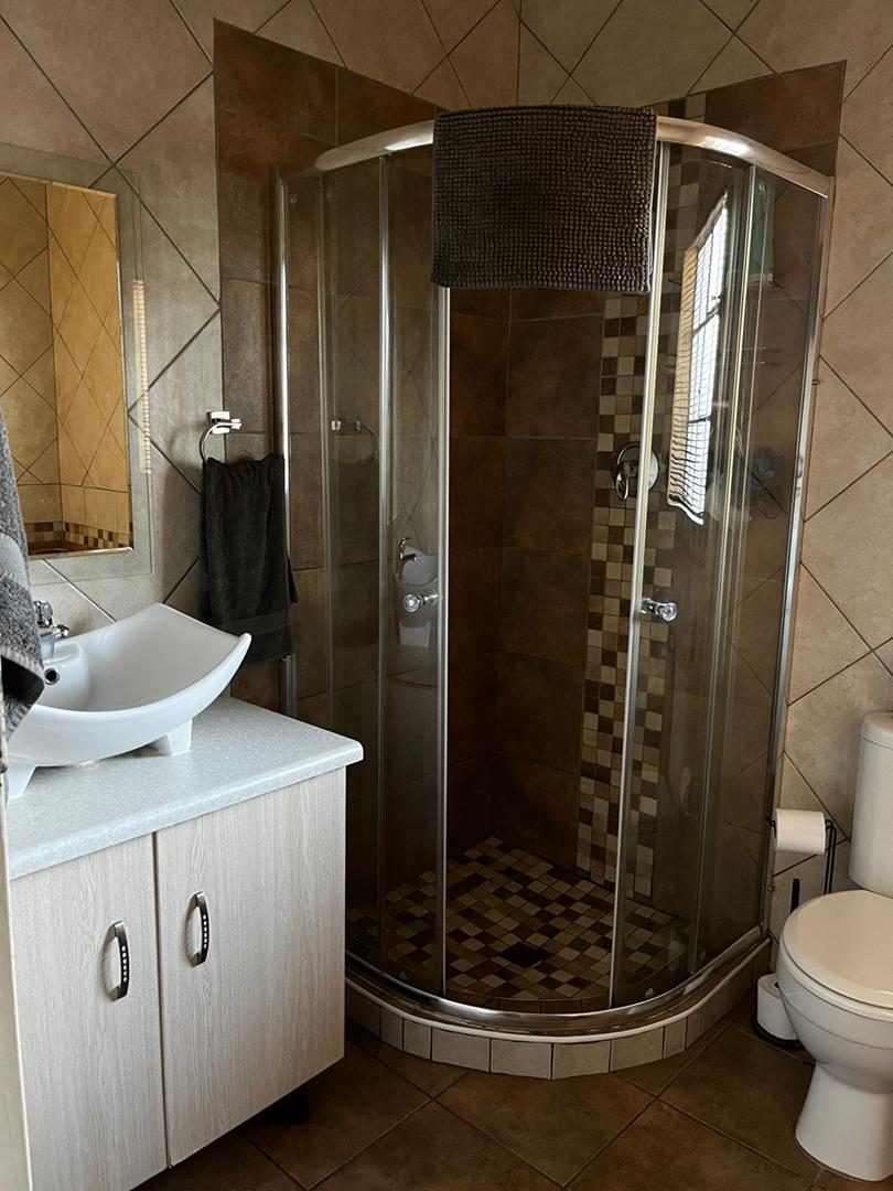 4 Bedroom Property for Sale in Bloemhof North West